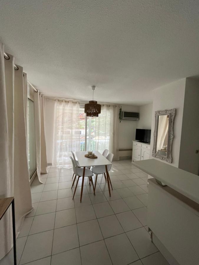 Superbe Appartement Cosy Vue Mer Pieds Dans L'Eau Cavalaire-sur-Mer Extérieur photo