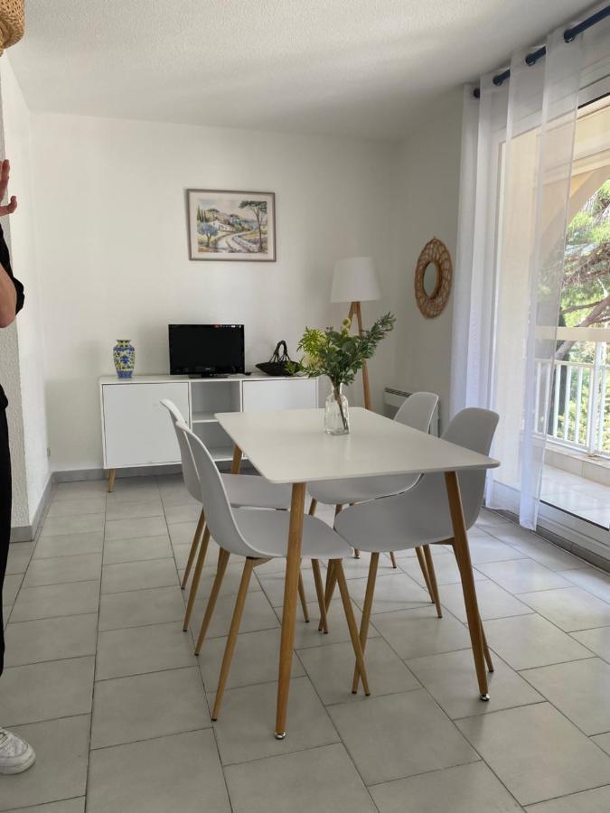Superbe Appartement Cosy Vue Mer Pieds Dans L'Eau Cavalaire-sur-Mer Extérieur photo
